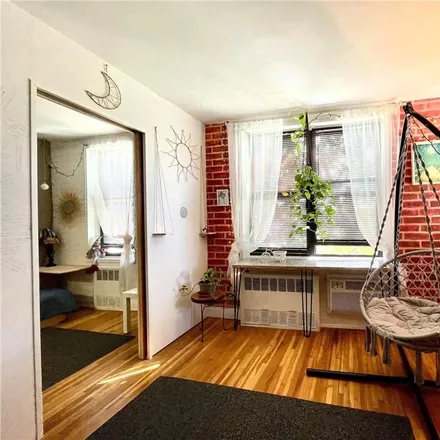 Image 2 - 2299 East 13th Street, New York, NY 11229, USA - Condo for sale