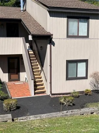 Image 2 - 2905 Pine Cone Court, City of Poughkeepsie, NY 12603, USA - Condo for rent