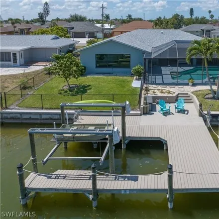 Image 3 - 1115 Southeast 4th Street, Cape Coral, FL 33990, USA - House for sale
