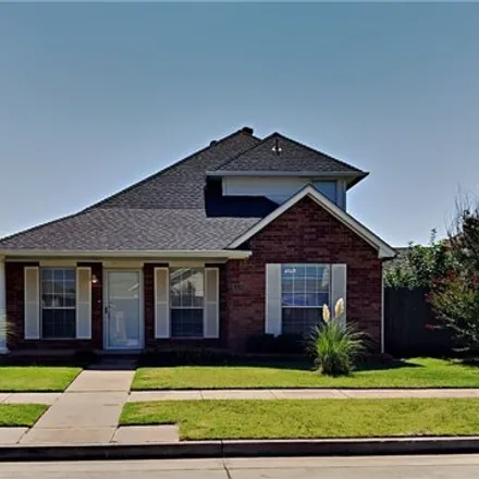 Image 1 - 1048 Southwest 24th Street, Moore, OK 73170, USA - House for rent