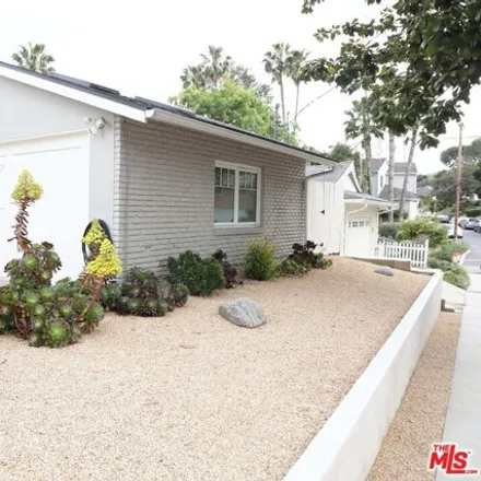 Image 2 - 2782 Anchor Avenue, Los Angeles, CA 90064, USA - House for sale