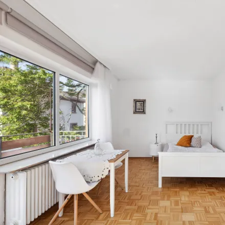 Rent this 1 bed apartment on Jahnstraße 50 in 60318 Frankfurt, Germany