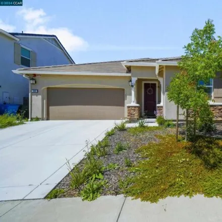 Buy this 3 bed house on Periwinkle Drive in Vacaville, CA 95625