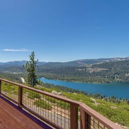 Image 6 - 12332 Skislope Way, Truckee, California, 96161 - House for sale