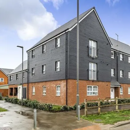 Buy this 2 bed apartment on Grand Junction in Buckinghamshire, HP22 7DU