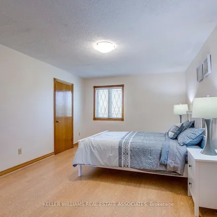 Image 8 - 3184 St Paul Avenue, Niagara Falls, ON L2J 2K5, Canada - Apartment for rent