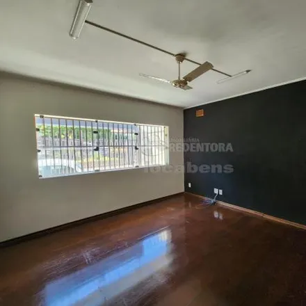 Rent this 3 bed house on Rua Dezoito de Setembro in Vila Fiorezzi, São José do Rio Preto - SP