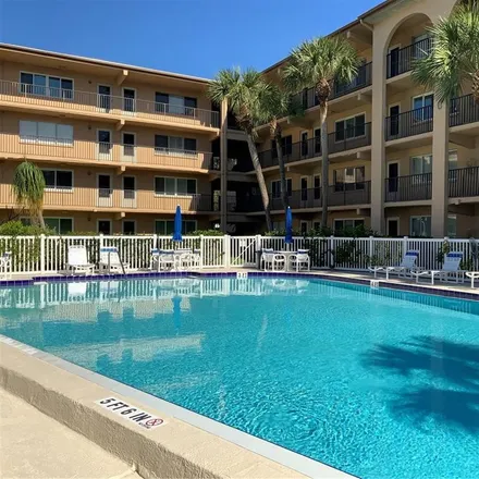 Image 4 - West Bay Drive & Temple Lane, West Bay Drive, Largo, FL 33770, USA - Condo for rent