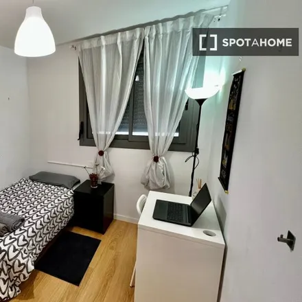 Rent this 4 bed room on Carrer de Clara Campoamor in 08902 l'Hospitalet de Llobregat, Spain