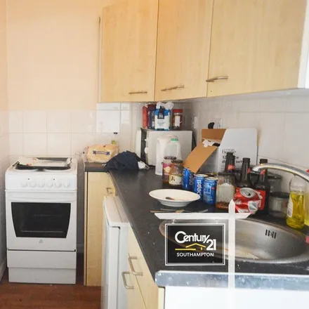 Image 2 - Mede House, Salisbury Street, Bedford Place, Southampton, SO15 2TZ, United Kingdom - Apartment for rent