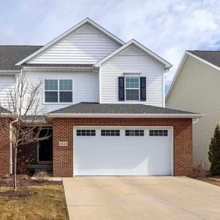 Buy this 3 bed house on 4513 Slate Creek Drive in Pleasant Valley Township, Bettendorf