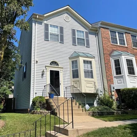 Rent this 4 bed townhouse on 13974 Montiero Drive in Centreville, VA 20121
