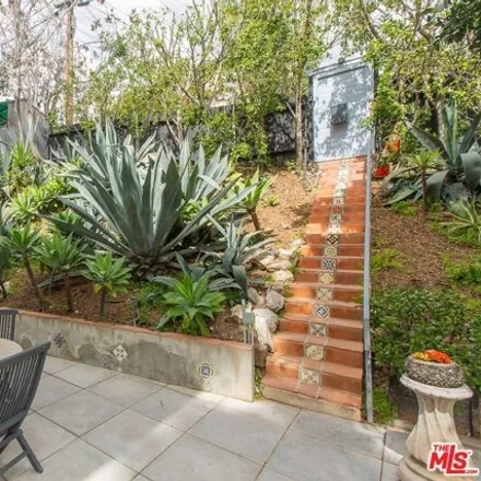 Image 3 - 3898 De Longpre Avenue, Los Angeles, CA 90027, USA - House for rent