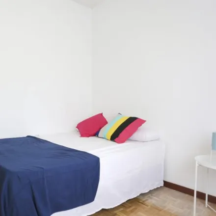 Image 2 - Cuadros Aguado, Calle de los Mártires de la Ventilla, 211, 28029 Madrid, Spain - Room for rent
