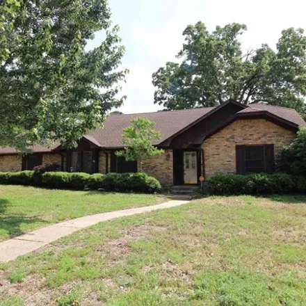 Buy this 3 bed house on 863 Jeffery Drive in Tyler, TX 75703