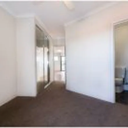 Image 8 - Belmont Avenue, Cloverdale WA 6105, Australia - Apartment for rent