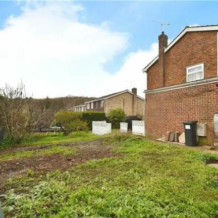 Image 2 - 71 Ringwood Drive, North Baddesley, SO52 9GR, United Kingdom - Duplex for sale