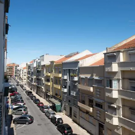 Image 8 - Rua Professor Lima Basto, 1070-091 Lisbon, Portugal - Apartment for rent