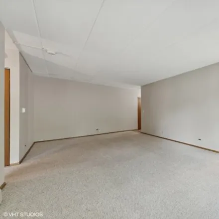 Image 8 - unnamed road, Arlington Heights, IL 60005, USA - Condo for sale