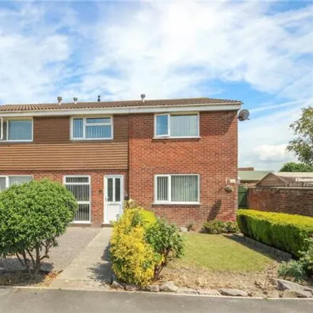 Rent this 2 bed townhouse on 34 Fosseway in Clevedon, BS21 5EQ
