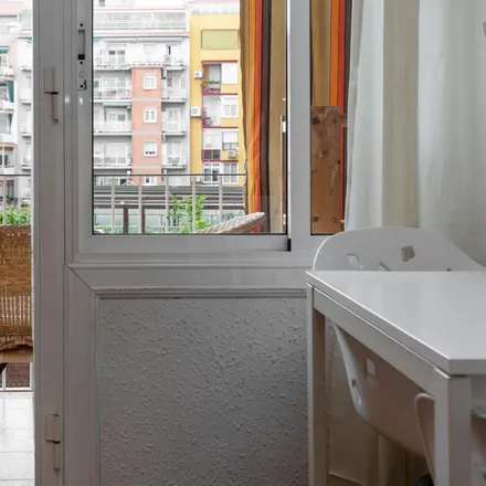 Image 5 - Carrer de Pau Alsina, 57, 59, 08001 Barcelona, Spain - Apartment for rent