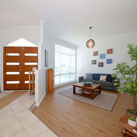 Image 9 - 18 Holyhead Green, Mindarie WA 6030, Australia - Apartment for rent