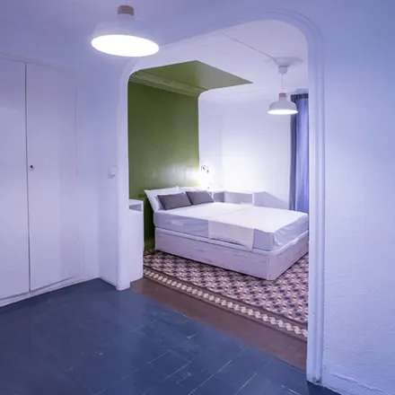 Rent this 8 bed room on Conservatori Professional de Música de València in Plaça de Sant Esteve, 3