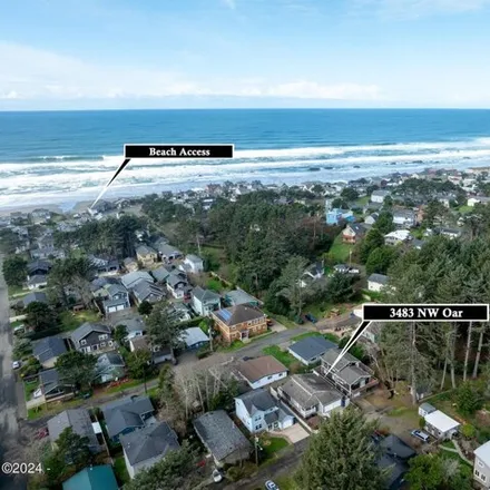 Image 2 - 3489 Northwest Oar Avenue, Lincoln City, OR 97367, USA - House for sale