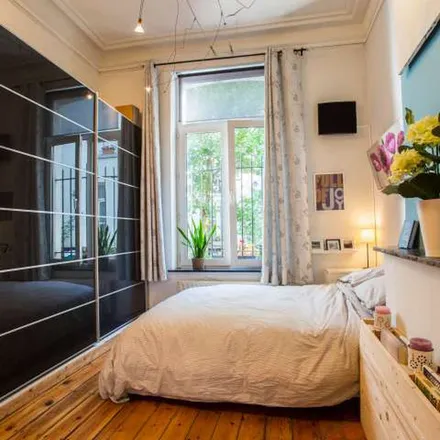 Rent this 1 bed apartment on Rue du Vautour - Gierstraat 68 in 1000 Brussels, Belgium