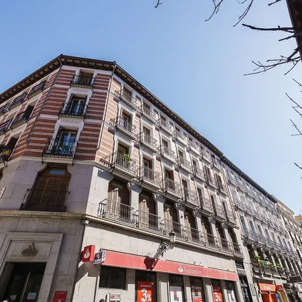 Rent this 2 bed apartment on El Museo del Tarot in Calle de San Alberto, 1