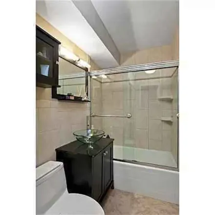 Image 1 - 240 East 55th Street, New York, NY 10022, USA - Apartment for rent