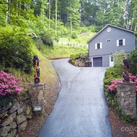 Image 3 - 11 Higel Lane, Maggie Valley, Haywood County, NC 28751, USA - House for sale