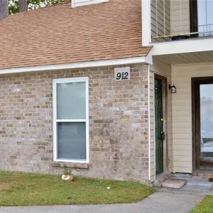 Buy this 3 bed condo on 912 Asheville Drive in Heritage Subdivision, Slidell