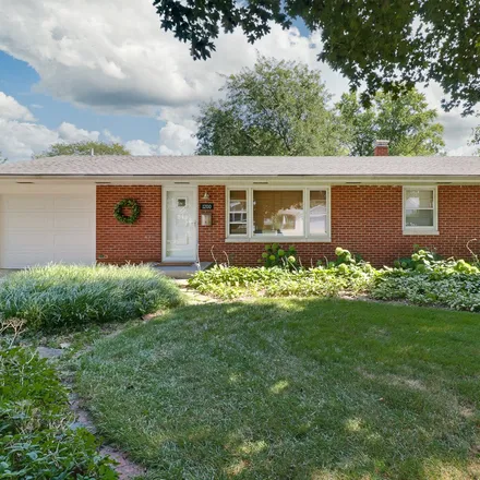 Buy this 3 bed house on 1200 Crescent Lane in Normal, IL 61761