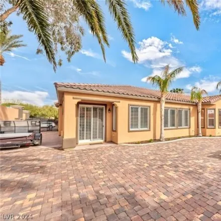Image 3 - 5015 Crown Cypress St, Las Vegas, Nevada, 89149 - House for sale