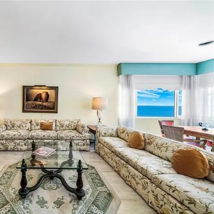 Buy this 1 bed condo on Imperial House in 5255 Collins Avenue, Miami Beach