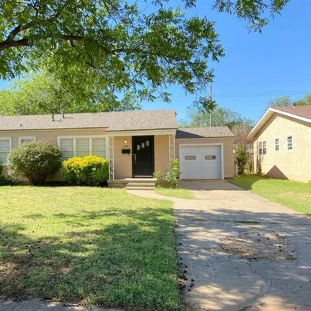 Rent this 3 bed house on 4325 31st Street in Lubbock, TX 79410