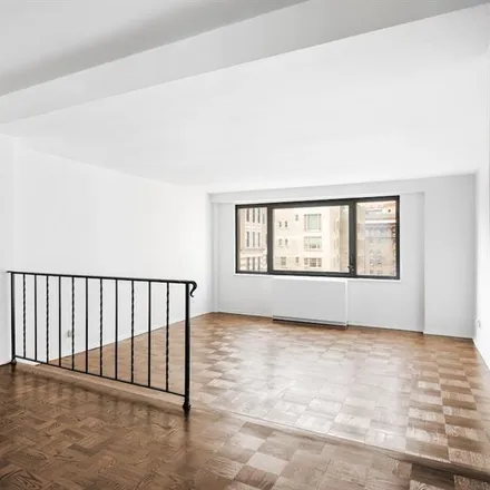 Image 6 - 10 WEST 66TH STREET 15J in New York - Apartment for sale