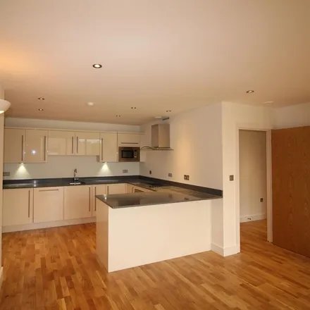 Image 2 - Riverview House, Catteshall Lane, Godalming, GU7 1NG, United Kingdom - Apartment for rent