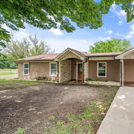 Buy this 3 bed house on Sandell Mobile Home Park in 4329 West Park Row Boulevard, Corsicana