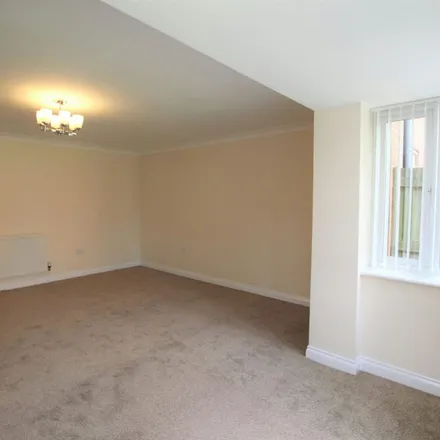 Rent this 4 bed duplex on Blundell Road in Knowsley, L35 7NH