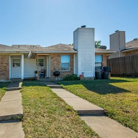 Rent this 3 bed house on 3422 Heritage Lane in Forest Hill, TX 76140