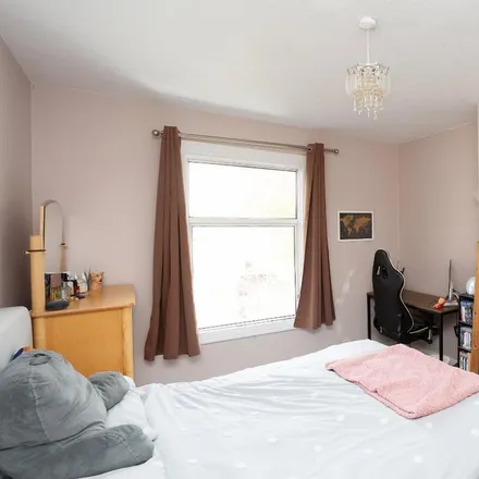 Image 7 - 86 Gammons Lane, North Watford, WD24 5HY, United Kingdom - Apartment for rent