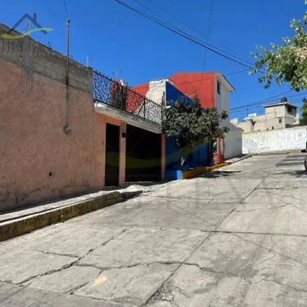 Buy this 2 bed house on Colegio de Bachilleres Plantel 5 "Satélite" in Cerrada San Lucas, 54054 Tlalnepantla