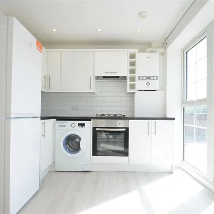 Rent this 2 bed apartment on Tesco Express in 58-64 Park Way, London