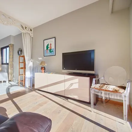 Rent this 2 bed apartment on 06590 Théoule-sur-Mer