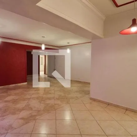 Rent this 3 bed apartment on Clínica Radiológica de Goiânia S/C in Rua 9, Setor Central