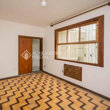 Rent this 3 bed apartment on Julie's doces e tortas in Rua João Abbott, Petrópolis