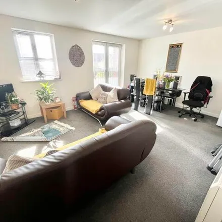 Image 4 - Anchor Drive, Tividale, DY4 7RD, United Kingdom - Apartment for sale