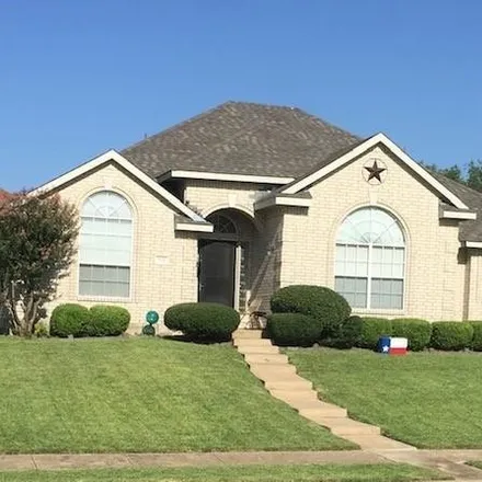 Image 2 - 917 Parkwood Trail, Mesquite, TX 75149, USA - House for sale